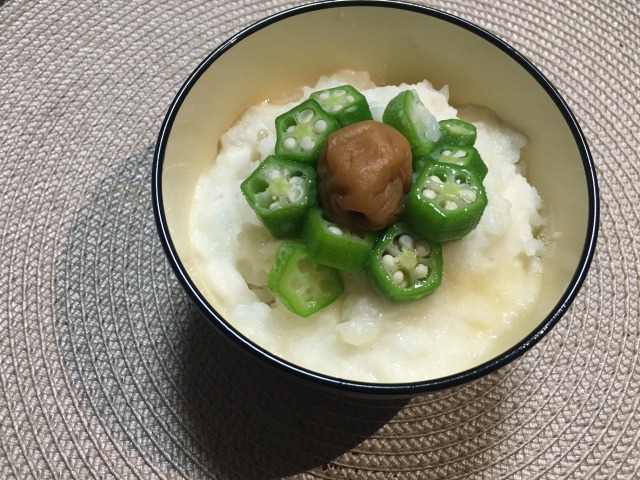 冷やしご飯のとろろ丼